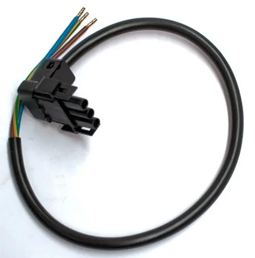 Daikin Anschlusskabel mit einem Stecker und mehreren farbigen Drähte für die Verbindung zu einem Motor in Heizsystemen, geeignet für ROTEX A1 Öl-Brennwert bis Bj 2018.